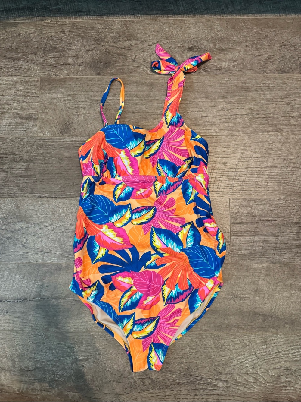Isabel maternity swimwear
